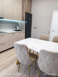 Cozy apartment with views of the mountains and Lake Sairan - 2