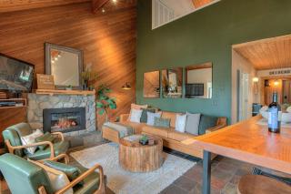 7th Mt Resort - Pool & Golf - Treetop Retreat - 0