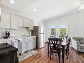 Lakeview Retreat with Fire Pit and Total Privacy - 8