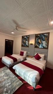 Royal luxus and travel Islamabad - 0