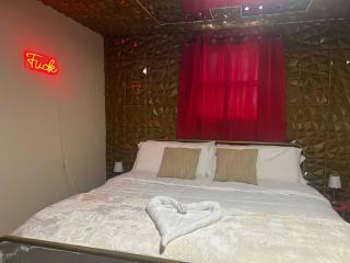 Romantic Date Night Retreat Adults Only - 7