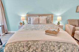 Seaside Escape 3 - Bright Studio with Kitchenette - 5
