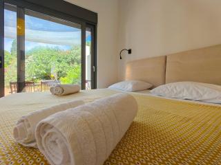 eucalyptus 2019 top floor two-balconies beachfront apartment - 5