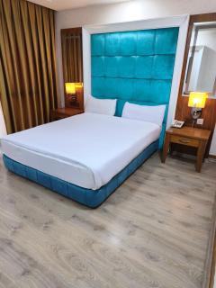 Hotel Ararat - 2