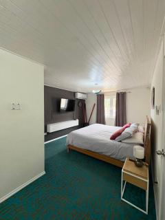 Ojanea Home - 1