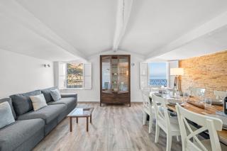 CHATEAU D'AZUR appartement vue mer vieille ville - 8