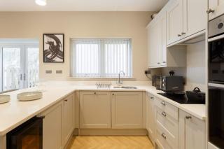 Ridge Court House - 6 Bedrooms - 5 Bathrooms - Sleeps 12 - 4