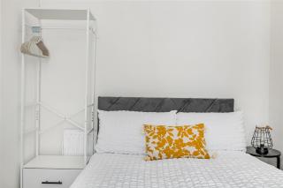 NEW! 3BR, free parking, near to City Centre - 5