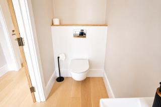 Lygon Lookout - Cotswolds Stay for 2 - Pet-friendly with Roof Terrace - 9