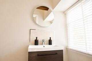 Lygon Lookout - Cotswolds Stay for 2 - Pet-friendly with Roof Terrace - 5