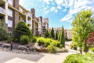 Pool-View condo at Pinnacle Pointe Resort-Sleeps 6 - 3