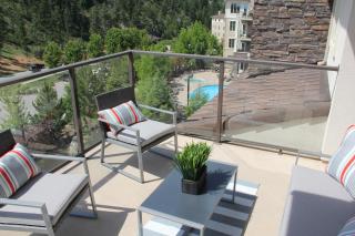 Pool-View condo at Pinnacle Pointe Resort-Sleeps 6 - 8