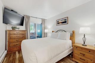 Stunning Newly Renovated Condo - Walk to Beach Pool & Heavenly Ski Resort - 5