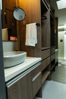 Moderno Apt, El Poblado cerca Provenza, AC, Vista, Wifi - 4