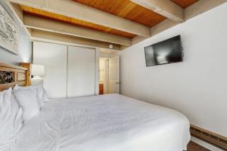 Lodge - 1 Bedroom with Loft - 3