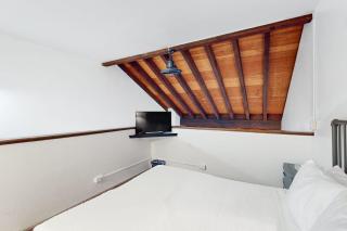 This location is hard to top with easy access to Heavenly & resort amenities - 3