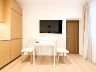 Superb Old Town Apartment - 6