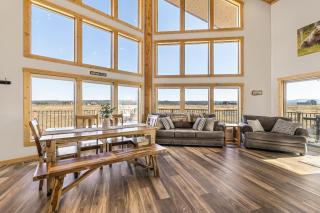 Eagle Eye Retreat by KABINO A/C EV Hot tub Minutes to reservoir 35 miles to W Yellowstone - 7