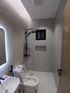 Beautiful and new studio with a room and a bathroom in Al-Safa neighborhood - 6