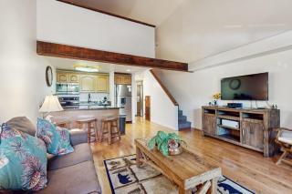 Beautiful Condo with private beach access & shared pools - 1