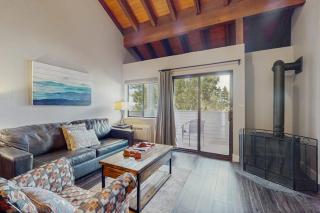 Beautifully Updated Studio Condo with Private Beach Pier Pool Spa - 0