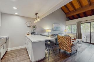 Beautifully Updated Studio Condo with Private Beach Pier Pool Spa - 5