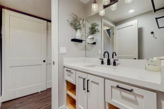 Beautifully Updated Studio Condo with Private Beach Pier Pool Spa - 3