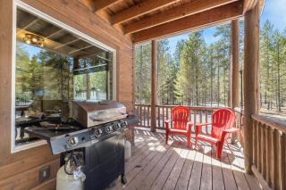 KABINO: NEW! 35 min to Yellowstone, Firepit, HUGE windows - 1