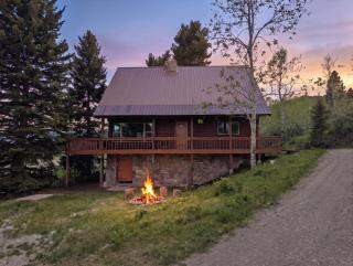 LAZY 2 ELK LAKE LODGE by Kabino: 7.6 Acres Henrys Lake Fishing ATV Trails Yellowstone Sauna - 4