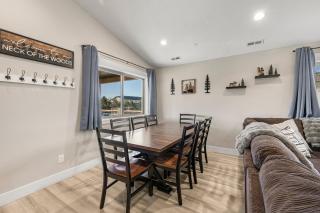 VICTOR POWWOW: Grand Targhee Teton Mtns Skiing Trails Snowmobiling Condo - 3