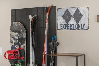 VICTOR DREAMWEAVER: Teton Mtns Grand Targhee Skiing Trails Snowmobiling Condo - 8