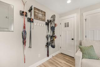 VICTOR HEADWALL: Condo Trails Skiing Snowmobiling Teton Mtns Grand Targhee - 0