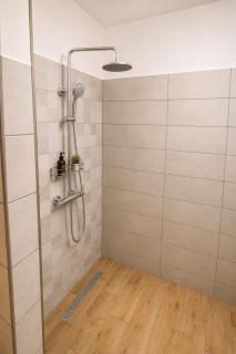 Deluxe Rooms - 6