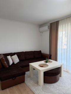 Mimi's Place - 9