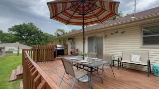 Modern Home Near Arrowhead Stadium Sleeps 7 - 0