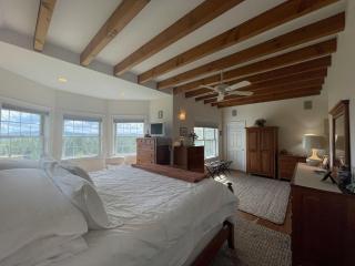 High Hill Inn - 6