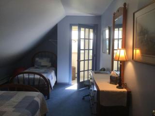 High Hill Inn - 2