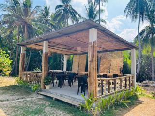Lumindas Beach Resort - 2