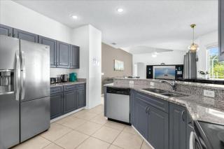 6 Bedrooms 4 Bathrooms Wilshire Oaks 2334 Cc - 3