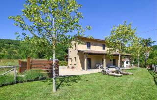 3 Bedroom Cozy Home In Palazzo Del Pero - 8