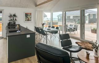 Cozy Home In Bjert With Wifi - 5
