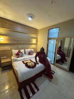 Fosua Papabi Hotel And Restaurant - 3