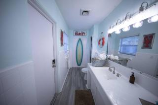 Cozy in the Heart of Sarasota w/Fenced in Backyard - 0