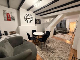 City Centre Fun Pad - PS5, Darts & Ultra Wi-Fi - 9