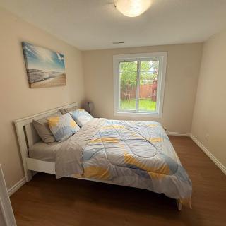 Gateway to Banff - Cozy 2BR Sleeps 6 - NW Calgary - 1