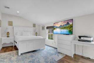 Gateway to the Hamptons in Mastic Beach - 7