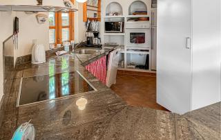 Gorgeous Home In Storvorde With Wifi - 5