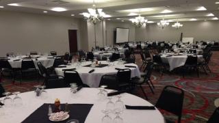 Holiday Inn & Suites Lafayette North by IHG - 3