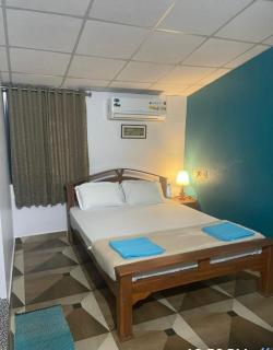 Silver Malpe Beach Villa - 8