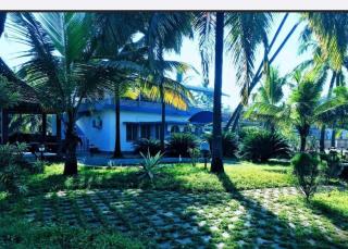 Silver Malpe Beach Villa - 0